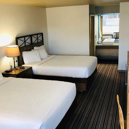 Blue Lakes Inn توين فولز المظهر الخارجي الصورة