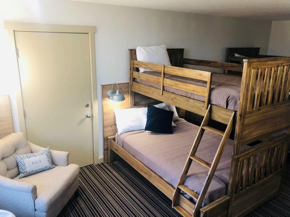 Blue Lakes Inn توين فولز المظهر الخارجي الصورة